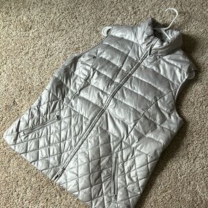 Talbots Silver/Pearlescent Puffer Vest | Size Medium